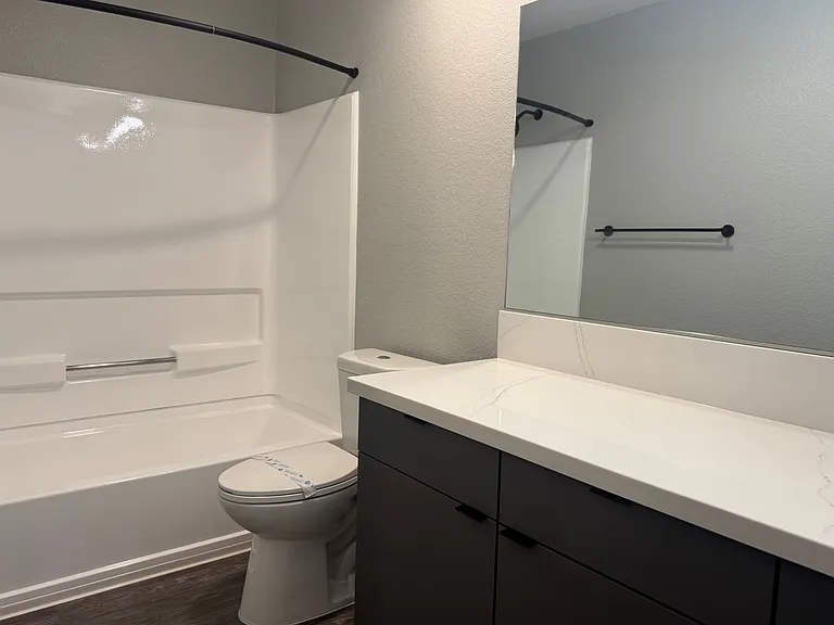 Corona Pointe Resort — Photo 109