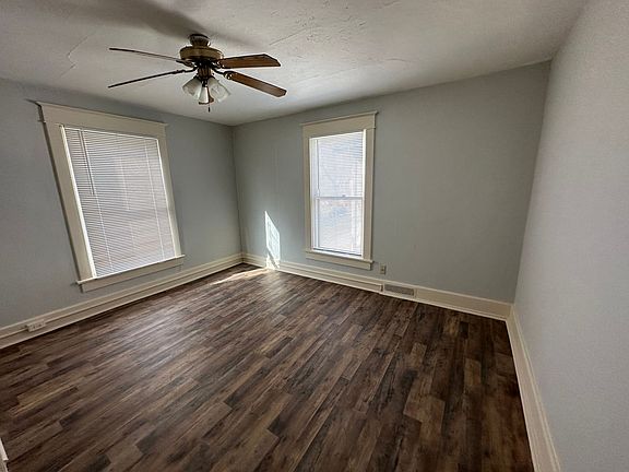 4th image of 130 N 28th St