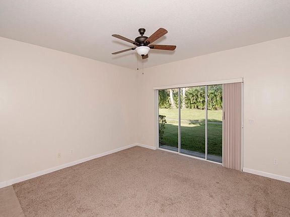 3rd image of 2510 Creekside Dr