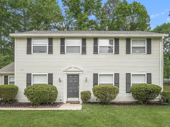 605 Bundy Cir, Charlotte, NC 28211
