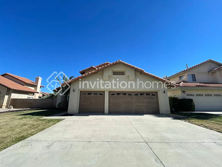 3205 Lantana Ct — Photo 1