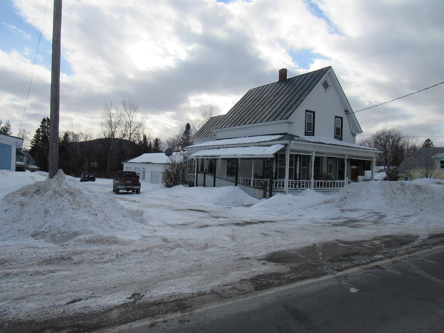 432 Main Street, Jackman, ME 04945 Zillow