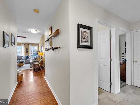 3rd image of 33525 Weshampton Ln