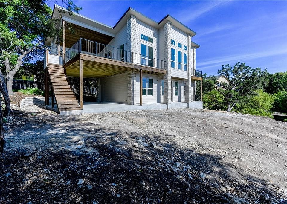 1st image of 601 Deckhouse Dr
