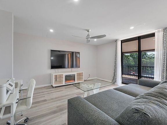 2nd image of 400 Commodore Drive #316