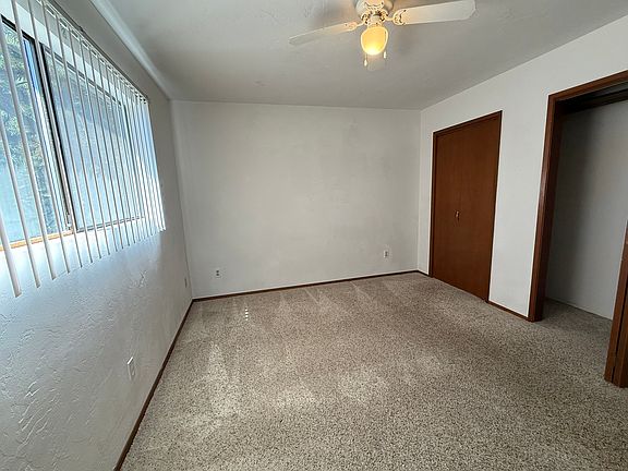 4th image of 1527 W 10th St