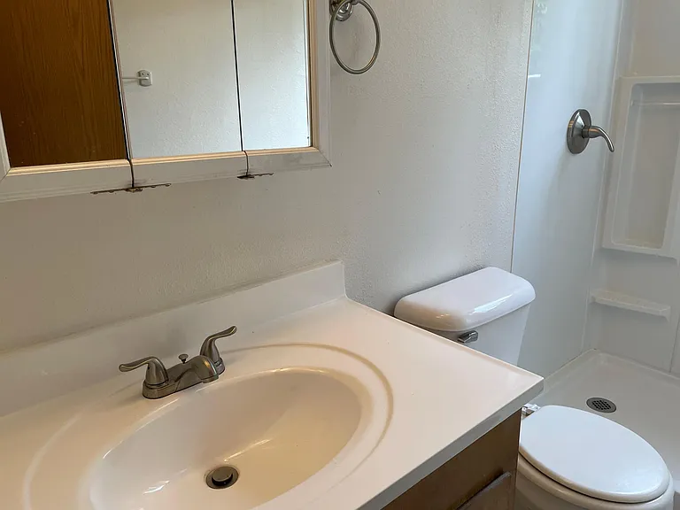 1409 SE Mall St #5 — Photo 11