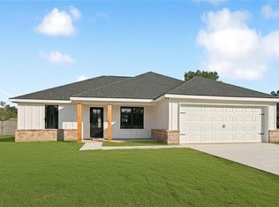 28755 Noah Ln, Albany, LA 70711