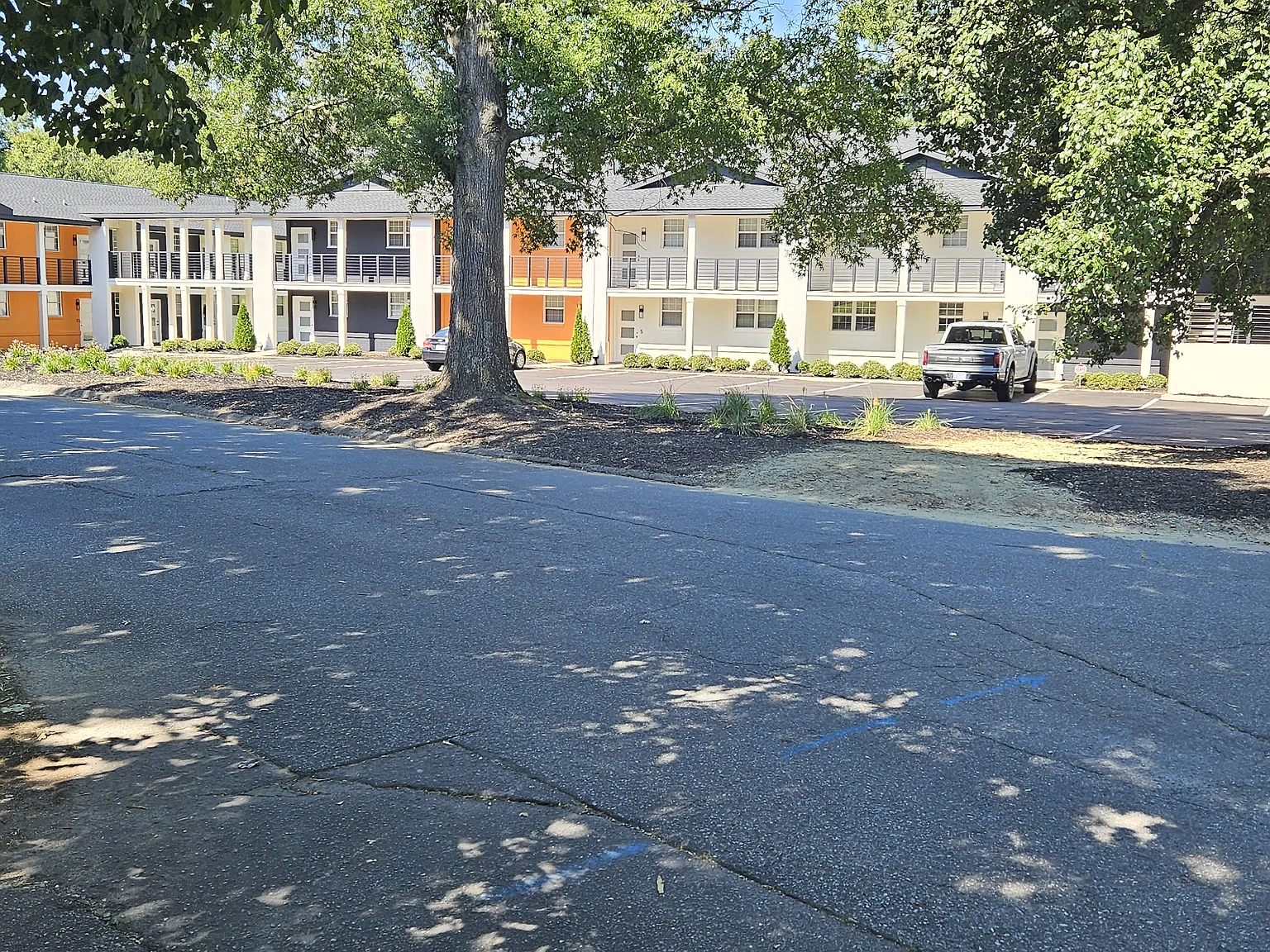 2 bed, 757 sqft, $1,550 — Photo 1