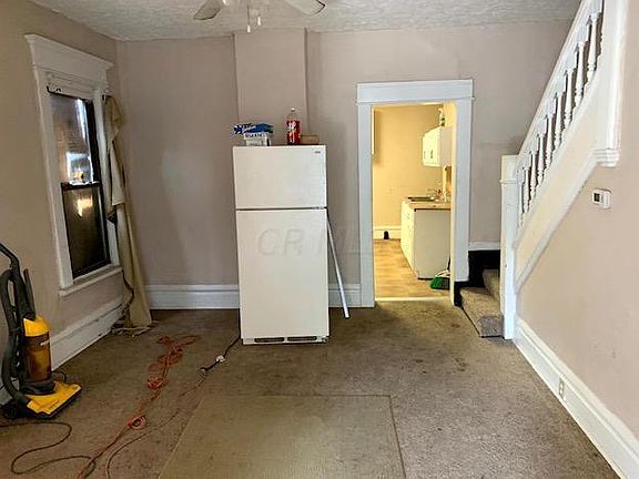 3rd image of 692 Gibbard Ave #4