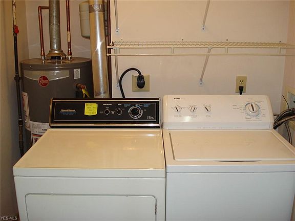 4th image of 11 Newton Square Dr Unit 11-4