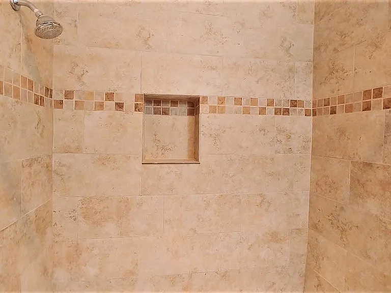 Village Beesan Condos — Photo 36