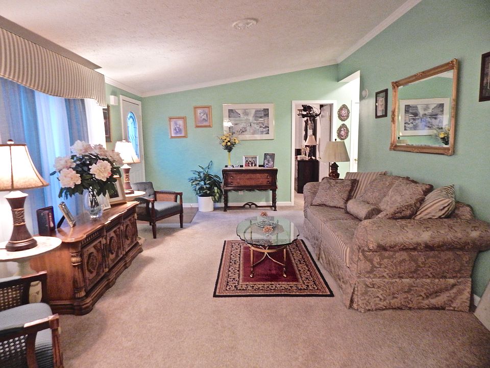 1st image of 854 Aspen Dr