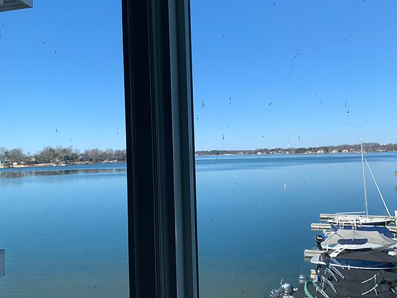 5th image of 806 Southwest Dr #806