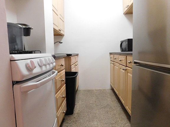 3rd image of 457 W 46th St #1F