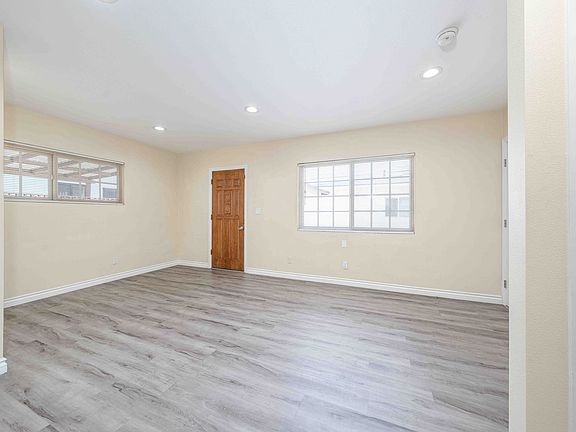 4th image of 8212 20th St #2
