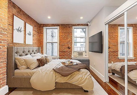5th image of 122 W 20th St #4B