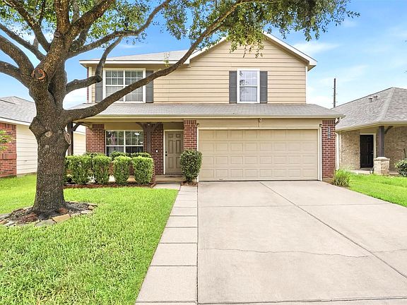 2nd image of 24618 Lakecrest Village Dr