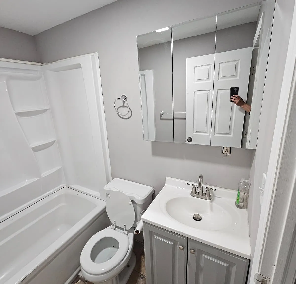 2 bed, 900 sqft, $1,300 — Photo 4