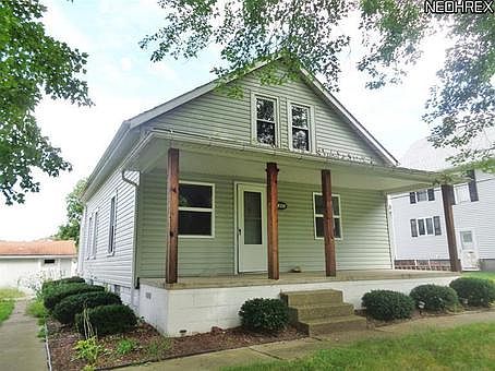 1st image of 1957 Sunnyside Ln NW
