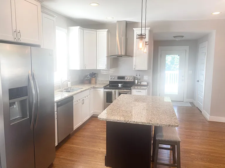 3805 Isabella Ave — Photo 8