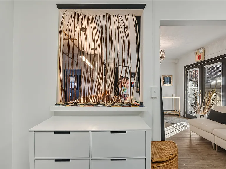 460 Maple Ave #1 — Photo 8