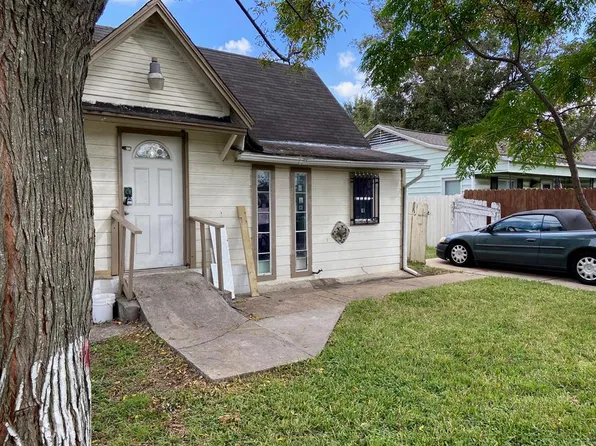 4512 Siegel St, Houston, TX 77009