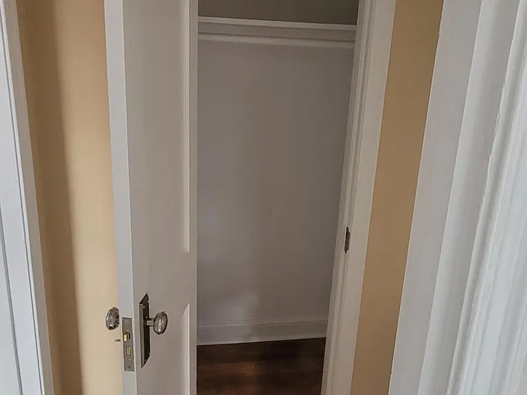814 Greenwood Cir #2 — Photo 43
