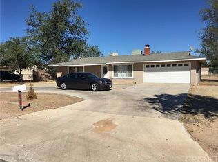 13144 Algonquin Rd, Apple Valley, CA 92308