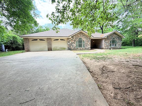 4th image of 23506 Saxon Way