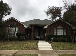814 Greenridge Dr, Arlington, TX 76017