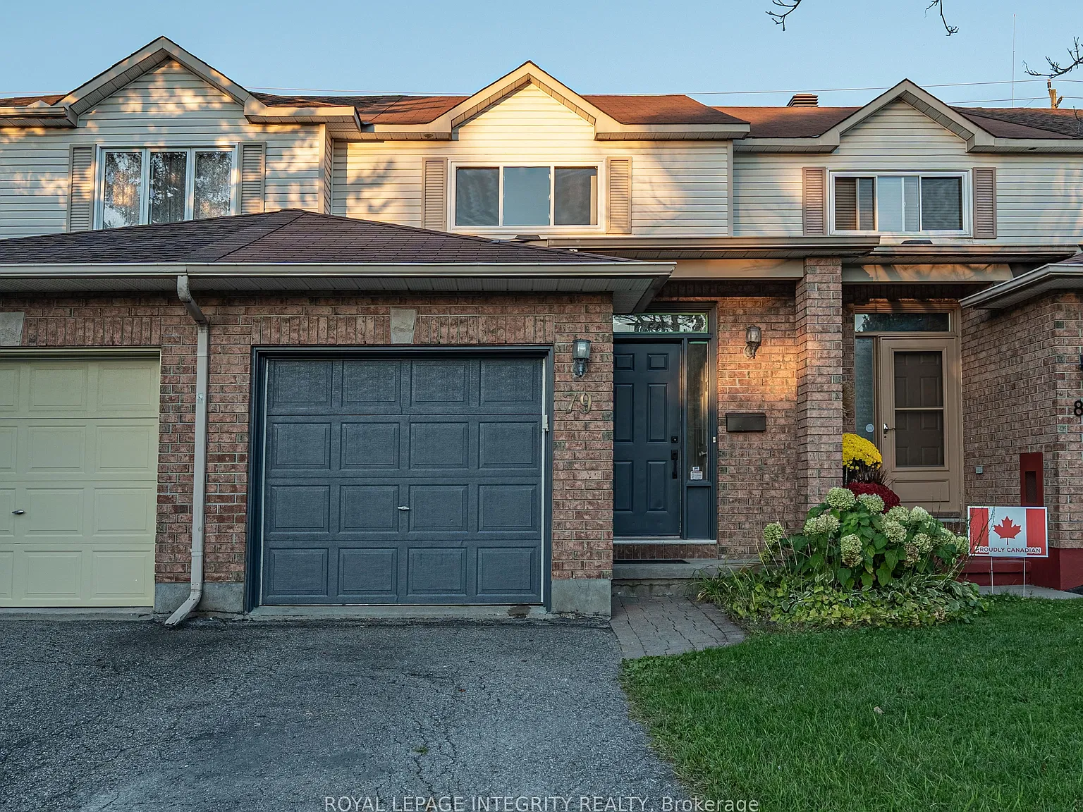 3 bed, $2,595 — Photo 1