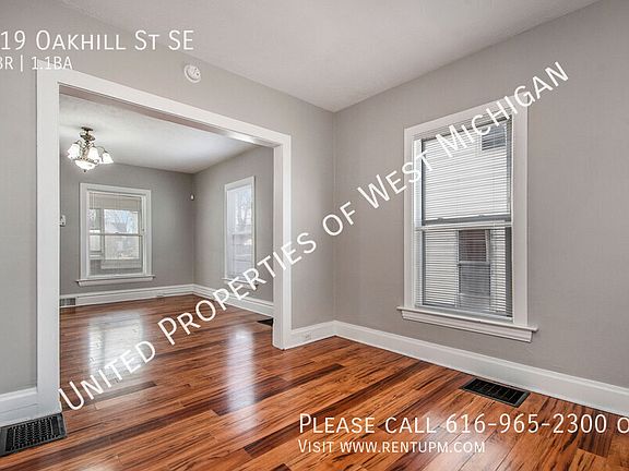 3rd image of 819 Oakhill St SE