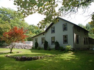 10 Pebble Dr, Warrensburg, NY 12885
