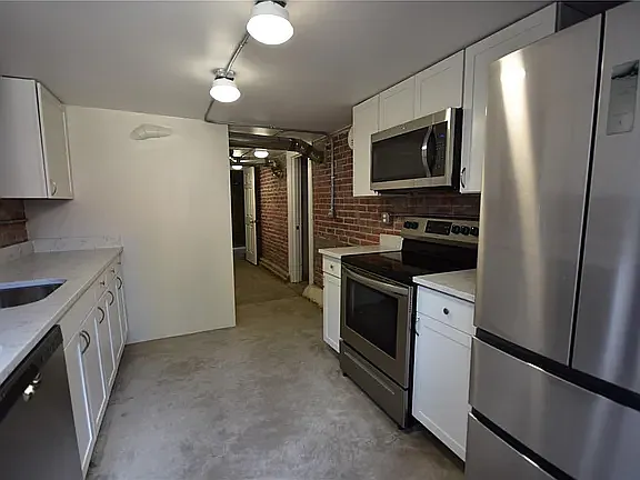 1318 N Marion St #C — Photo 3