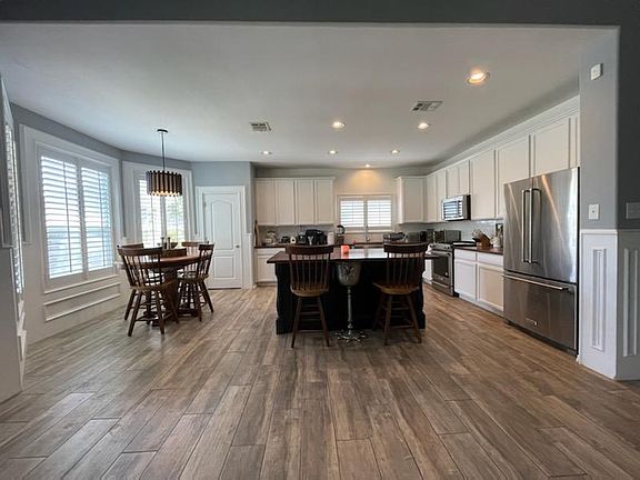 5th image of 3004 San Patricio St