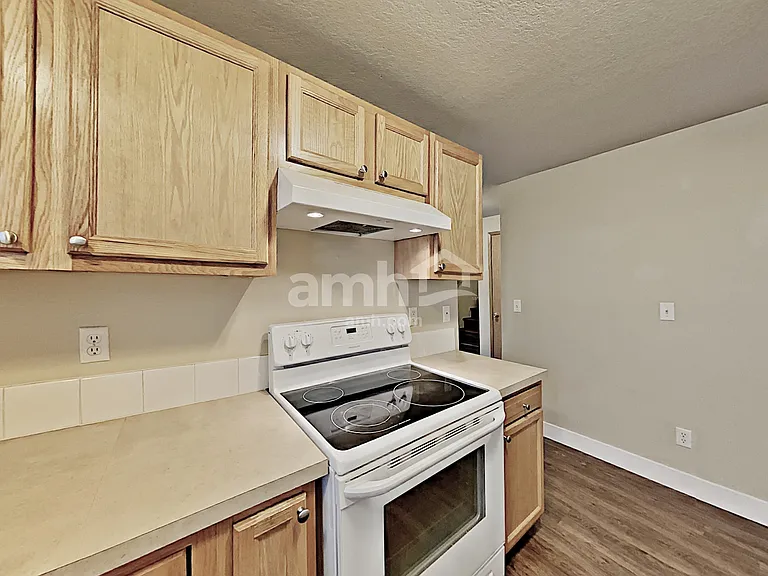 16989 SW Cashew Way — Photo 4