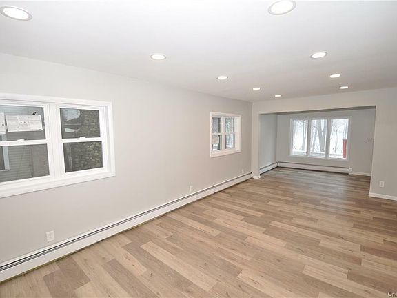 3rd image of 273 East Dr