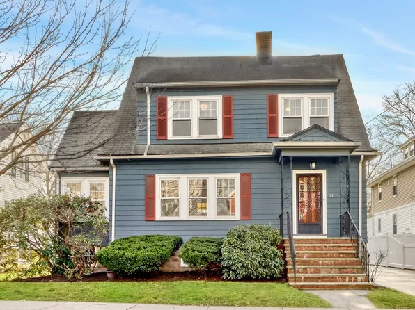 143 Laurel St, Melrose, MA 02176
