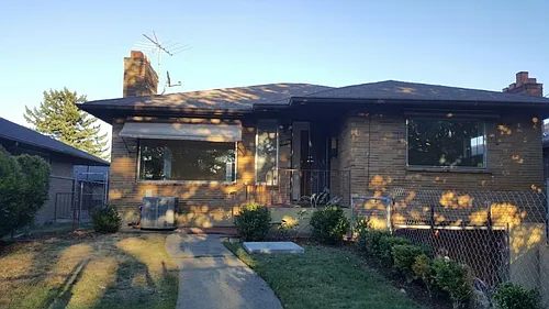 6006 Beacon Ave S Photo 1