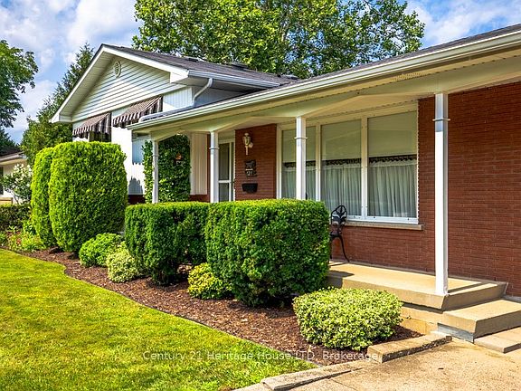 4th image of 121 Lockhart Dr