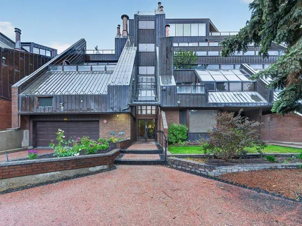 1215 S Cameron Ave SW #405, Calgary, AB T2T 0K8