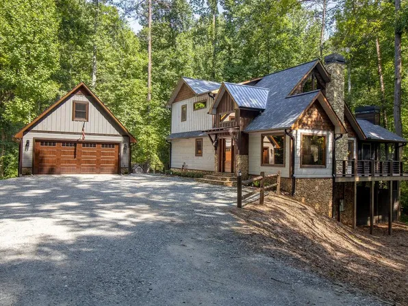 142 Timber Ridge Rd, Blue Ridge, GA 30513