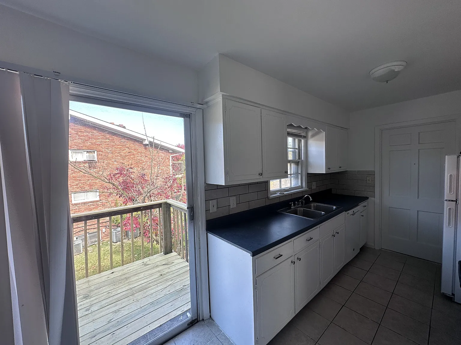 1801 Bashford Manor Ln. - 5 — Photo 3