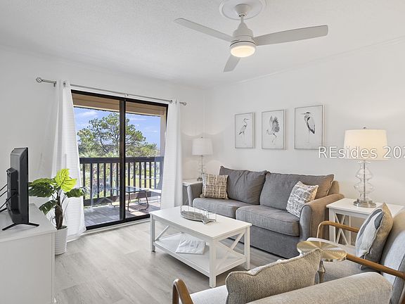 4th image of 40 Folly Field Rd APT C22