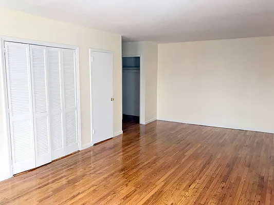 Rented by Salizzoni Realty | media 13