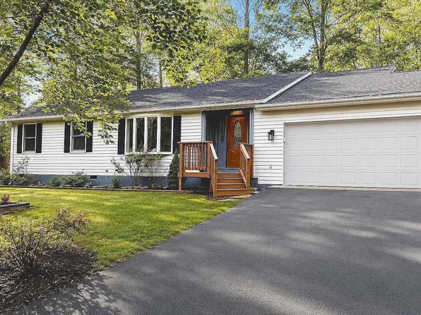 808 Mount Pleasant Dr, Locust Grove, VA 22508