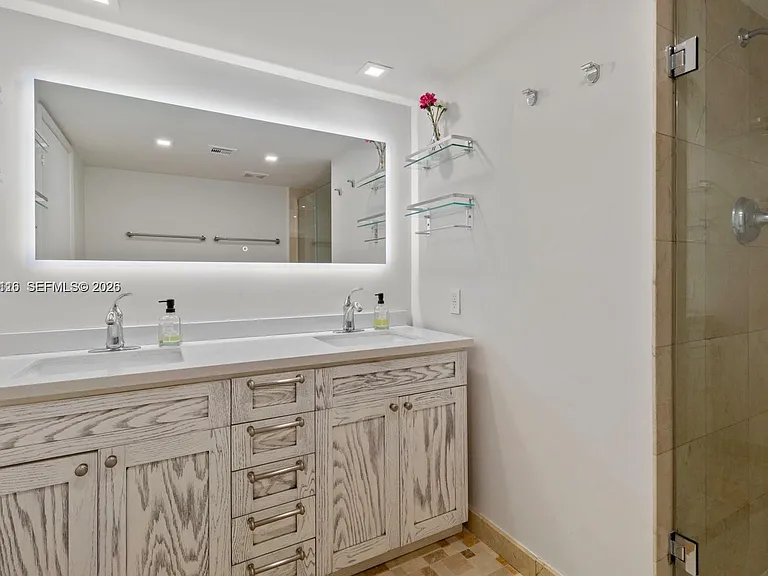 520 Brickell Key Dr #A307 — Photo 23