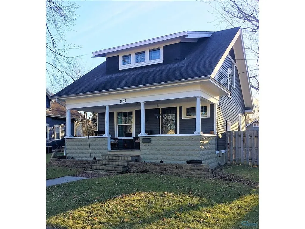 831 Askin St photo 1