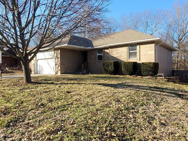 3951 W Tracy St — Photo 2